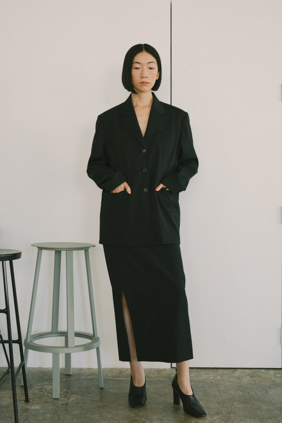 Wool Mix Gabardine Spiral Seam Skirt (ls72637S)