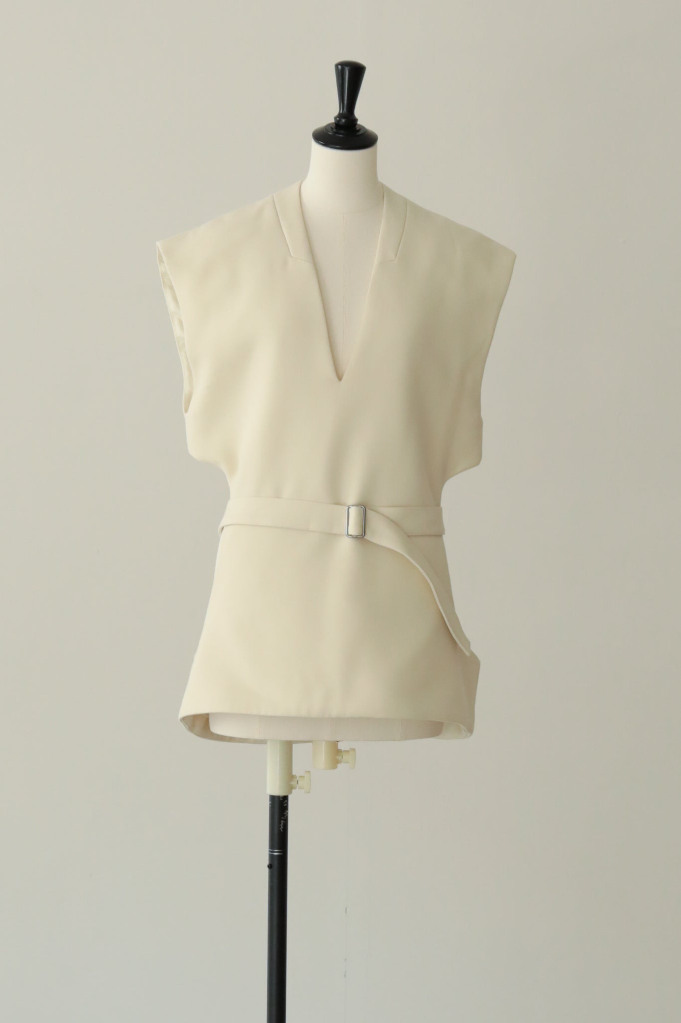 WV Mix Cut Out Padded Gilet（ls34402J）