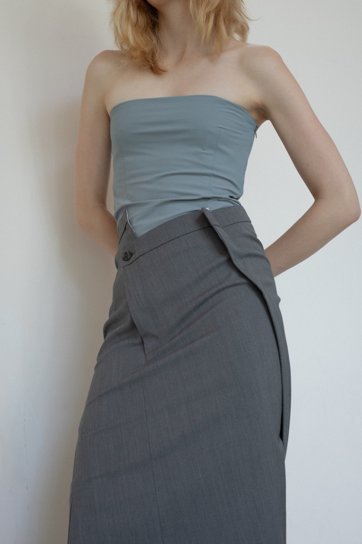 Wool Mix Gabardine Spiral Seam Skirt (ls72637S)