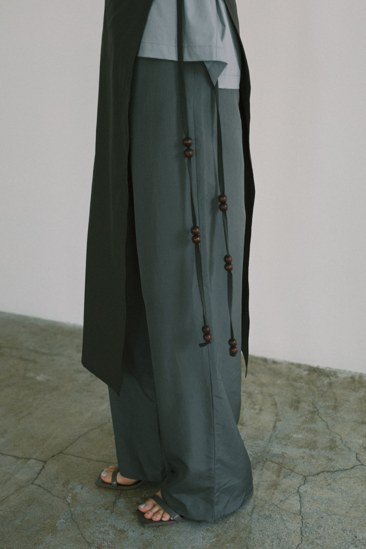 Water Side to Land Wrap Skirt With Bead Belt (ls72646S)