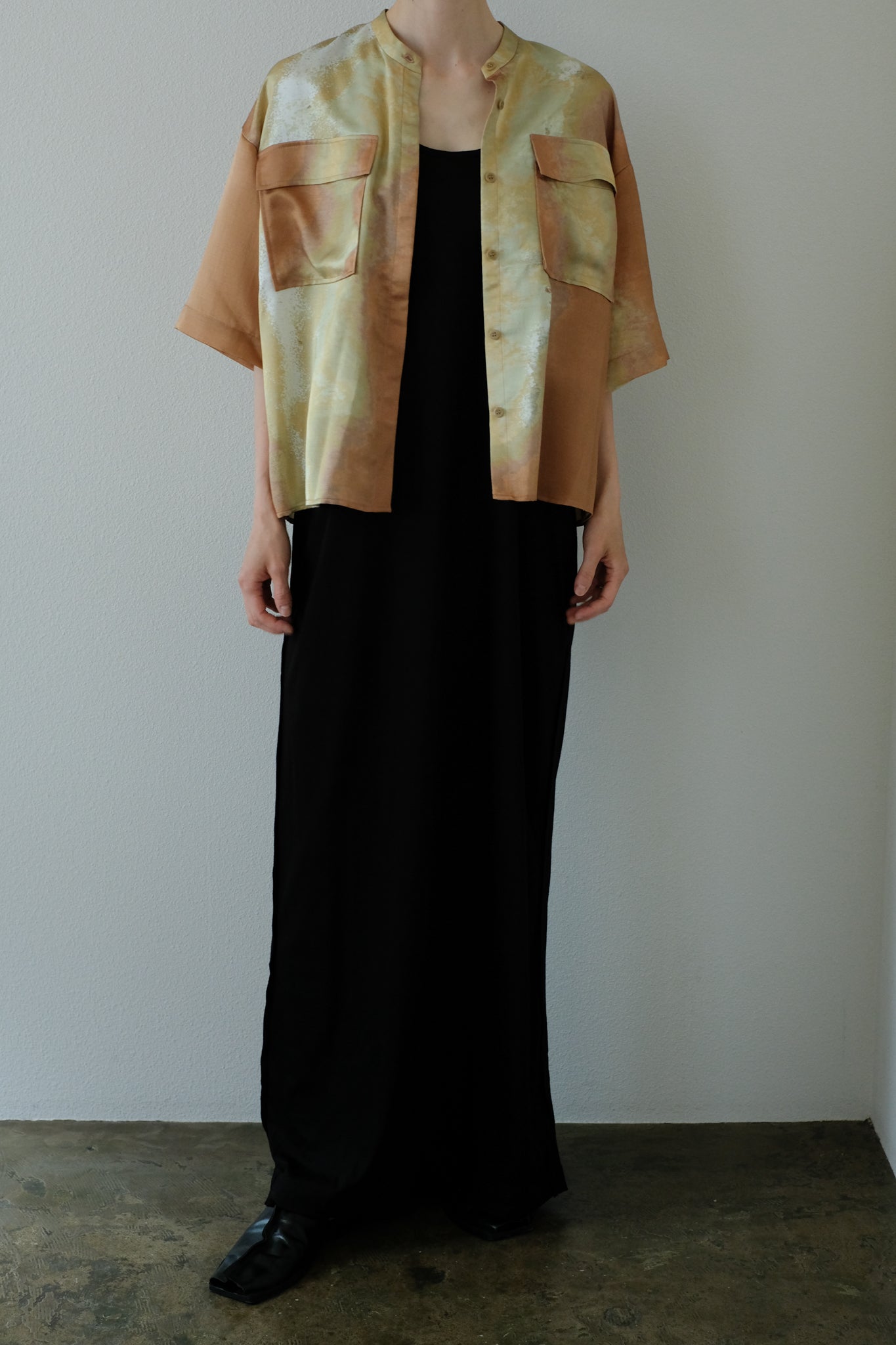 Earth Print Stand Collar Shirt（ls22282T）