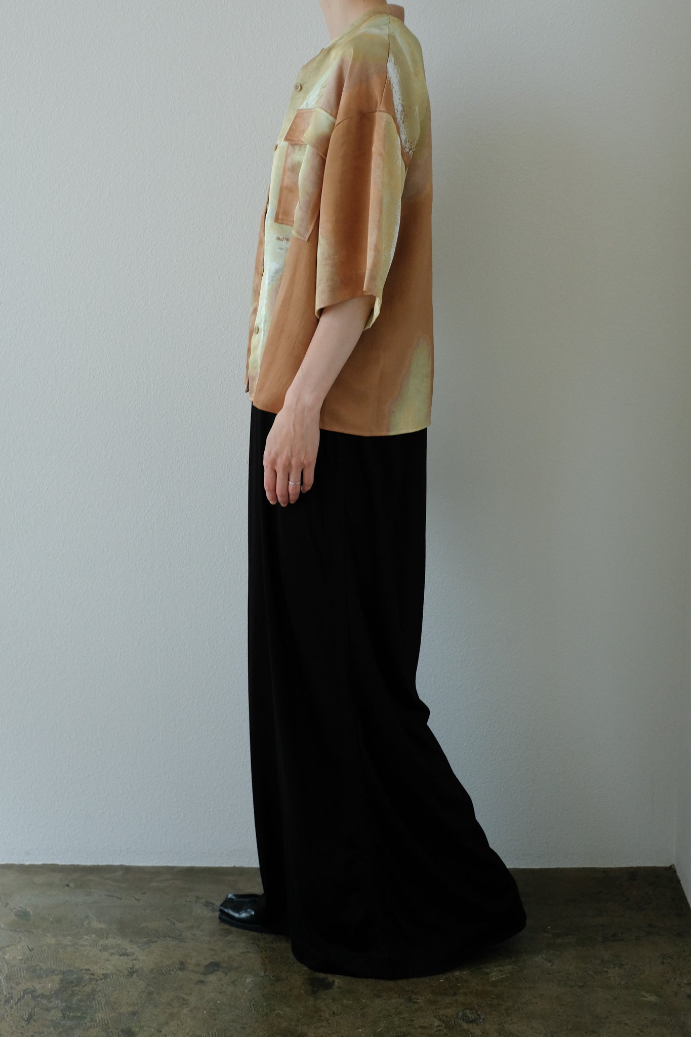 Earth Print Stand Collar Shirt（ls22282T）