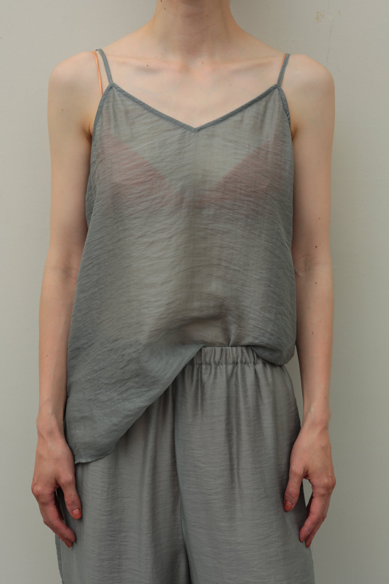 Sheer Wrinkle Cami Top（ls42497T）