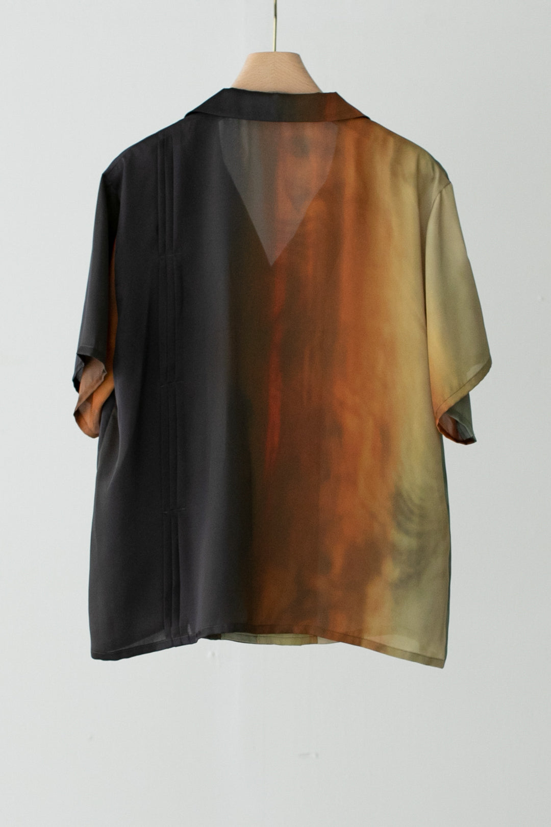Gradation Print Asymmetric Tucked Shirt （ls32367T）