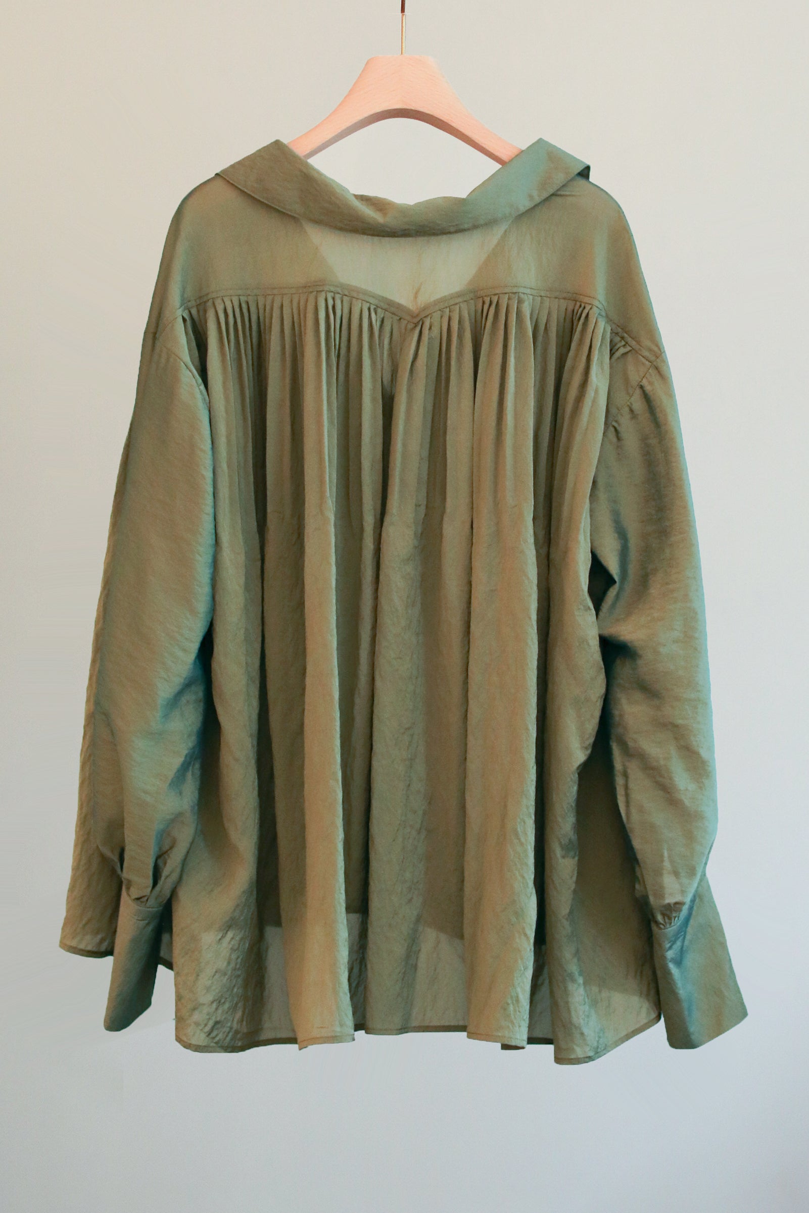 Chambray Organdie Pleated Blouse（ls22275T）