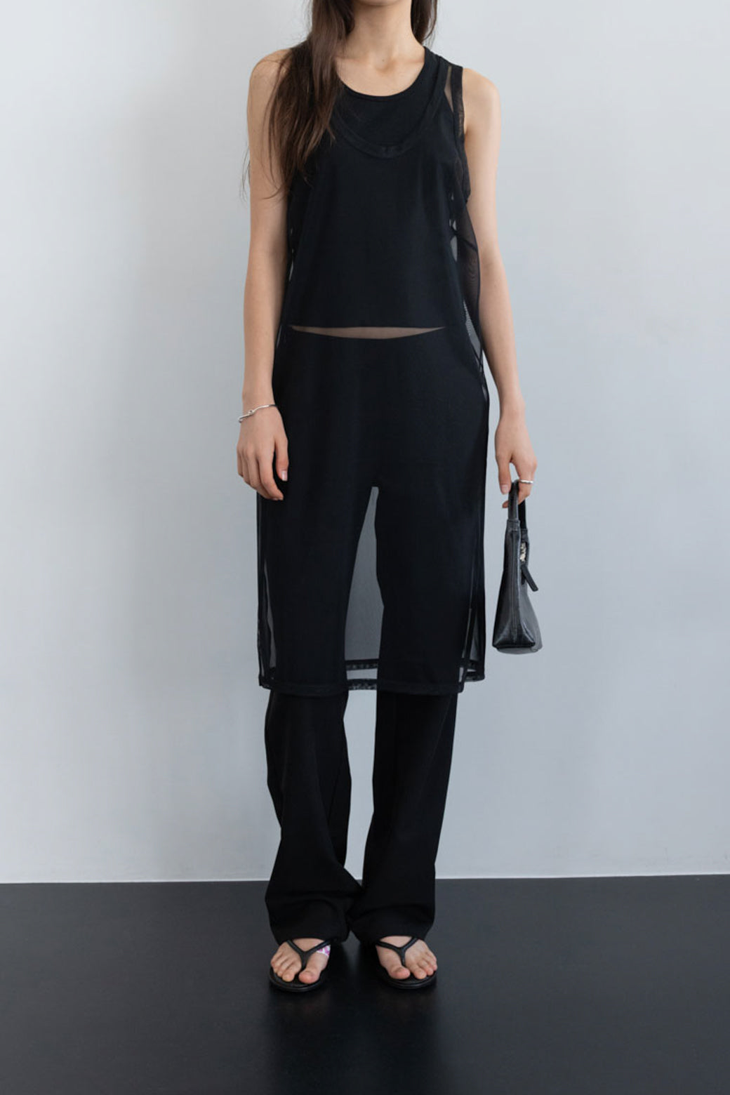 【Studio Doe】Sleeveless Side Slit Sheer Top(LD-259OVT44)