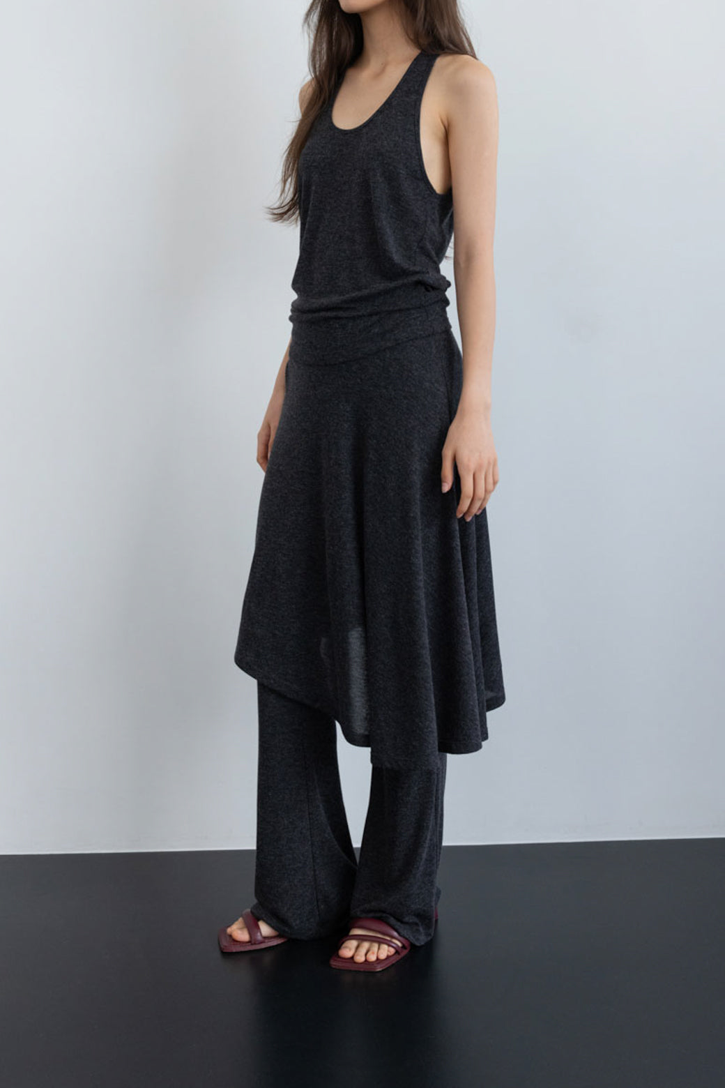 【Studio Doe】Ultra Stretch Asymmetric Skirt(LD-259OSK22)